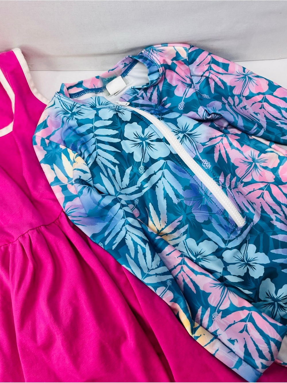 Girls' Tropical Blue & Pink Zip-Front Rash Guard - Kids Swim‎ and Pink  dress